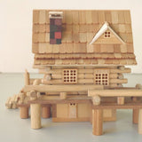 デッキのあるログハウス