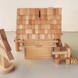 デッキのあるログハウス