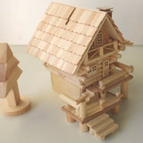 デッキのあるログハウス